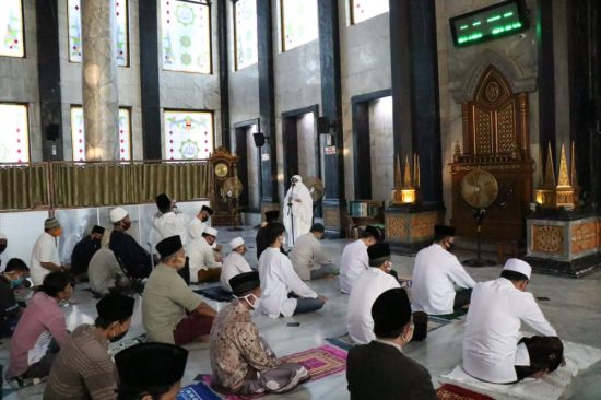 Awali Sambutan Takbir Sholat Idul Adha 1441 H di Masjid Agung Baitul Mukminin Jombang