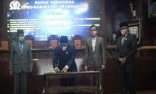 Seluruh Fraksi Setujui Raperda P-APBD 2020 Kabupaten Probolinggo