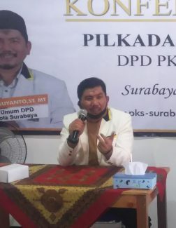 Akhir Pekan, PKS Keluarkan SK Rekomendasi Machfud Arifin-Mujiaman