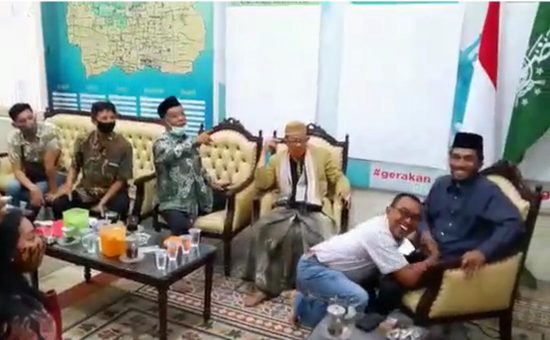 Nobar Rekom PDIP, Ketua dan Pengurus NU Surabaya Bersorak Dengar Nama Eri Cahyadi