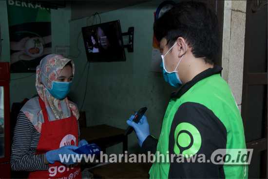 Gojek Bantu UMKM Surabaya Bertahan Saat Pandemi Covid-19