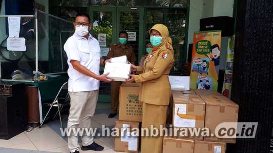 Anggota DPR RI Wihadi Wiyanto Bantu 5 Ribu Swab Kit di Bojonegoro dan Tuban