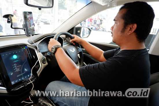 Andalkan Smart Technology, Wuling Almaz Ramaikan Pasar Kendaraan SUV