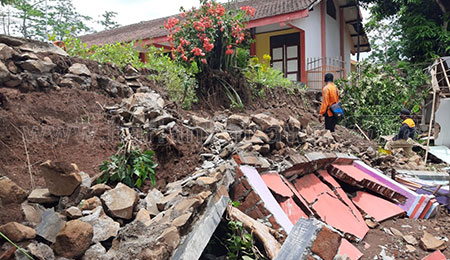 Situbondo Longsor, Puluhan Rumah di Probolinggo Banjir