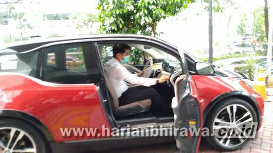 BMW Astra Pamerkan Model Mobil Listrik di Provinsi Jawa Timur