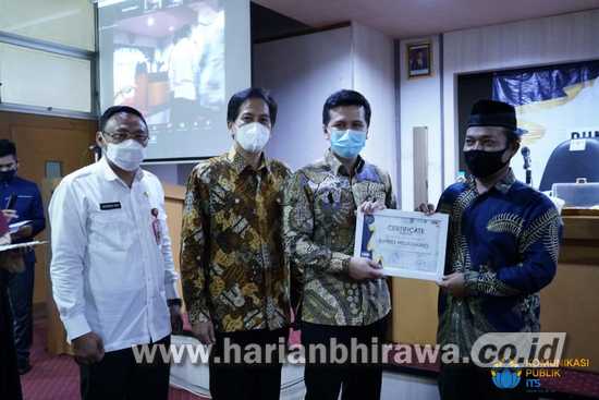 Bumdes Binaan DPMD Jombang Juara Tingkat Provinsi Jawa Timur