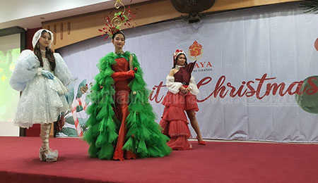 Buat Berkesan, Tuangkan Icon Natal dalam Bentuk Gaun