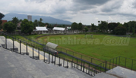 Stadion Magenda Kabupaten Bondowoso Masih Memprihatinkan