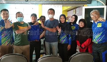 Alumni SMP Muhammadiyah 5 Surabaya Gowes dan Berbagi Rezeki