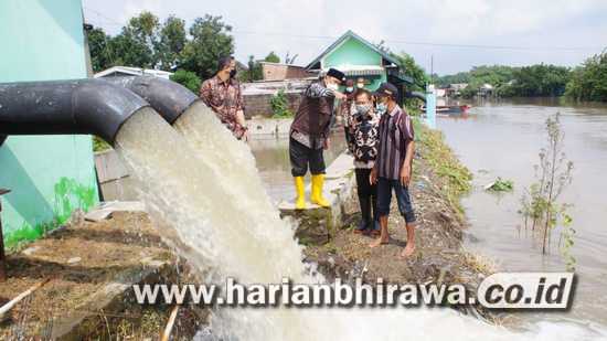 Pj Bupati Sidoarjo Hudiyono Keliling Sidak Banjir