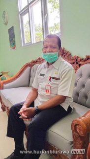 Antisipasi Tumbang, DLH Bojonegoro Pangkas Pohon