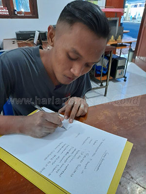 Cerita Rahmat Budianto, Petugas Kebersihan Merangkap Penjaga Kantor