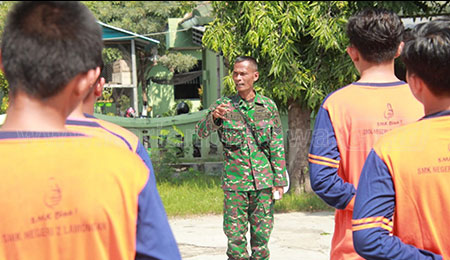 Bina Karakter, TNI Bekali Wawasan Kebangsaan pada Pelajar SMK NU