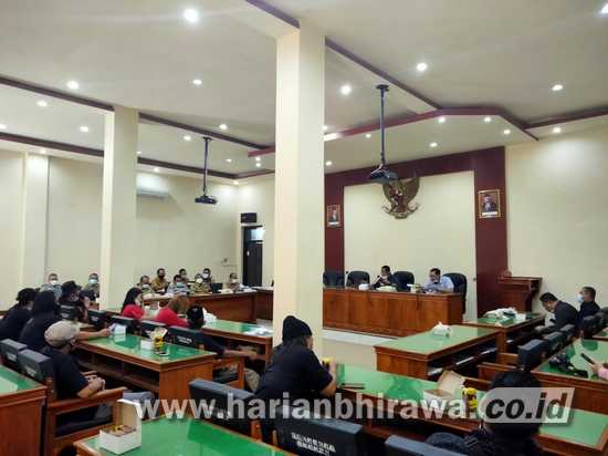 Rindu Manggung, Pekerja Seni Kabupaten Trenggalek Mengadu ke Dewan