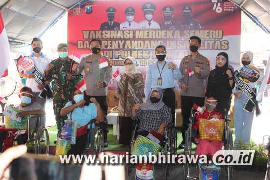 Bupati Mundjidah Wahab Apresiasi Vaksinasi Disabilitas Polres Jombang