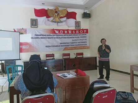 Untag Surabaya Beri Pelatihan Pengelola (BUMDes) Desa Plunturan