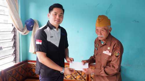 Hari Pahlawan, PT Bestprofit Futures Branch Malang Apresiasi Veteran