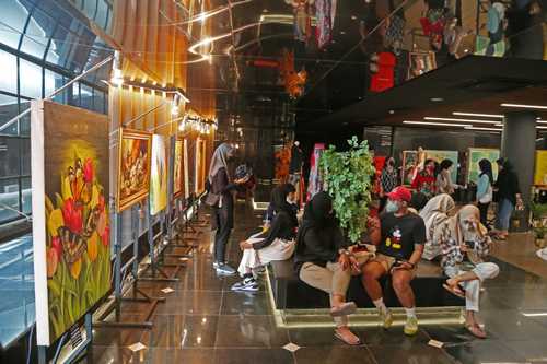 12-iib Pengunjung Alun-Alun Surabaya Dibatasi 30 Menit dan 100 Pengunjung