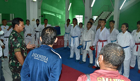 Pangkoarmada II Motivasi Atlet Kejurnas Karate Kasal Cup 2022