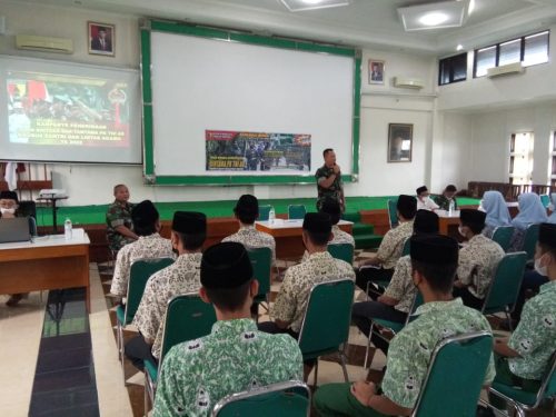 Kodim 0814 Jombang Kampanye Penerimaan Prajurit TNI-AD Khusus Santri-Lintas Agama