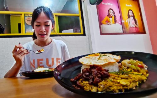 Crunchy-nya Bisnis Mie Woku Ala Mahasiswa Kedokteran UWK Surabaya