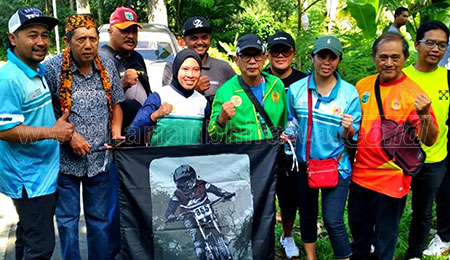 Terkendala Tangan Patah, Andhien Mampu Sabet Medali Perak Downhill Porprov Jatim