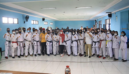 80 Atlet Karate Kabupaten Mojokerto Peroleh Pembinaan dan Pelatihan