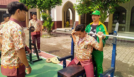 Pertama di Indonesia, SMAN 1 Krembung Terapkan Physical Literasi