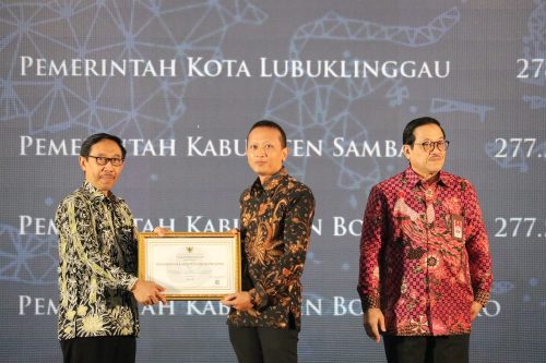 Pemkab Bojonegoro Terima Anugerah Meritokrasi Kategori Baik 2022 dari KASN