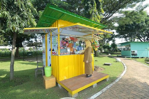 DKUP Kota Probolinggo Bangun Puluhan Kios UKM di Taman Semeru