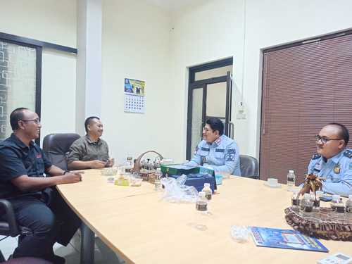 Kepala Kantor Imigrasi Tanjung Perak Surabaya Silaturahmi ke PWI Jatim