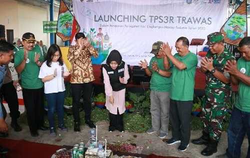Bupati Mojokerto  Launching TPS3R DESA Trawas
