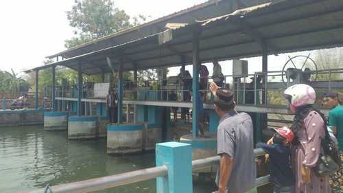 Polsek Bangsal Mojokerto Evakuasi Jasad Pelajar SMP Tenggelam Terbawa Arus Sungai