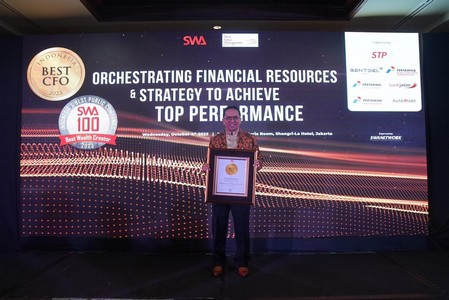 10-riq Bank Jatim Sabet Penghargaan Indonesia Best CFO 2023