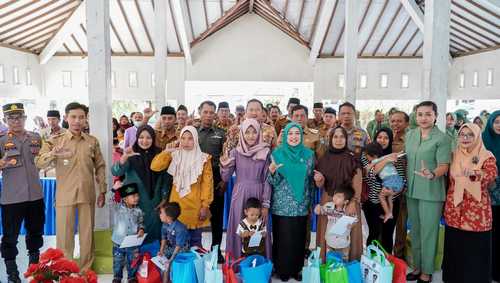 Tekan Stunting, 19 Anak di Melanderejo Kabupaten Lamongan Terima Paket Nutrisi