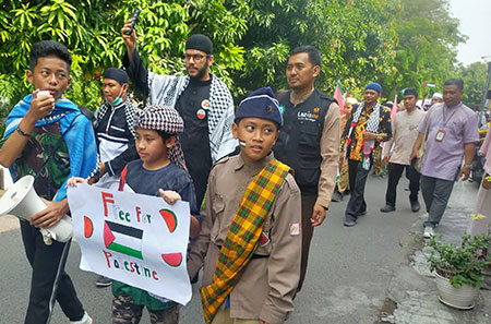 Peringati Hari Pahlawan, SD Muhammadiyah 16 Surabaya Galang Dana Peduli Palestina