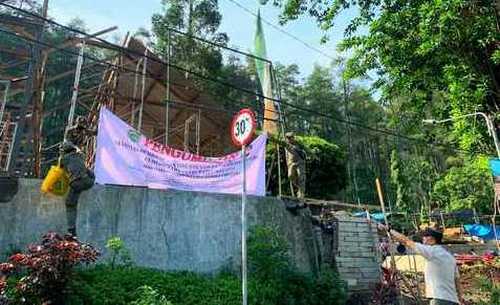 Pembangunan Pasar Semi Permanen di Kelurahan Songgokerto Kota Batu Dihentikan
