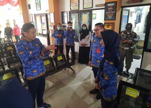Wali Kota Malang Tinjau Vaksinasi Polio Jamaah Calon Haji di Puskesmas Gribig