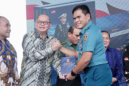 Apresiasi Peluncuran Buku Diplomasi Sang Hiu Kencana, Pj Sekdaprov Bobby Sanjung Kekuatan TNI AL