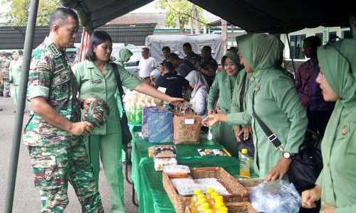 Kodim 0830/Surabaya Utara Partisipasi Gelaran Bazar Murah TNI