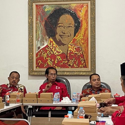 PDIP Surabaya Segera Buka Pendaftaran Pilkada 2024, Eri Cahyadi-Armuji Pastikan Daftar Pertama