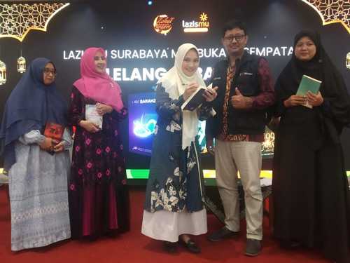 Syawalan LazisMu Kota Surabaya Dimeriahkan Lelang Buku dan Penyaluran Donasi
