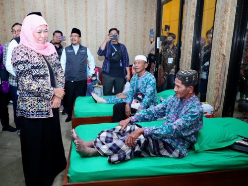 Jatim Sumbang Kloter Jemaah Haji Terbanyak, Khofifah: Pertama Kalinya Embarkasi Surabaya Dapat Layanan Fast Track